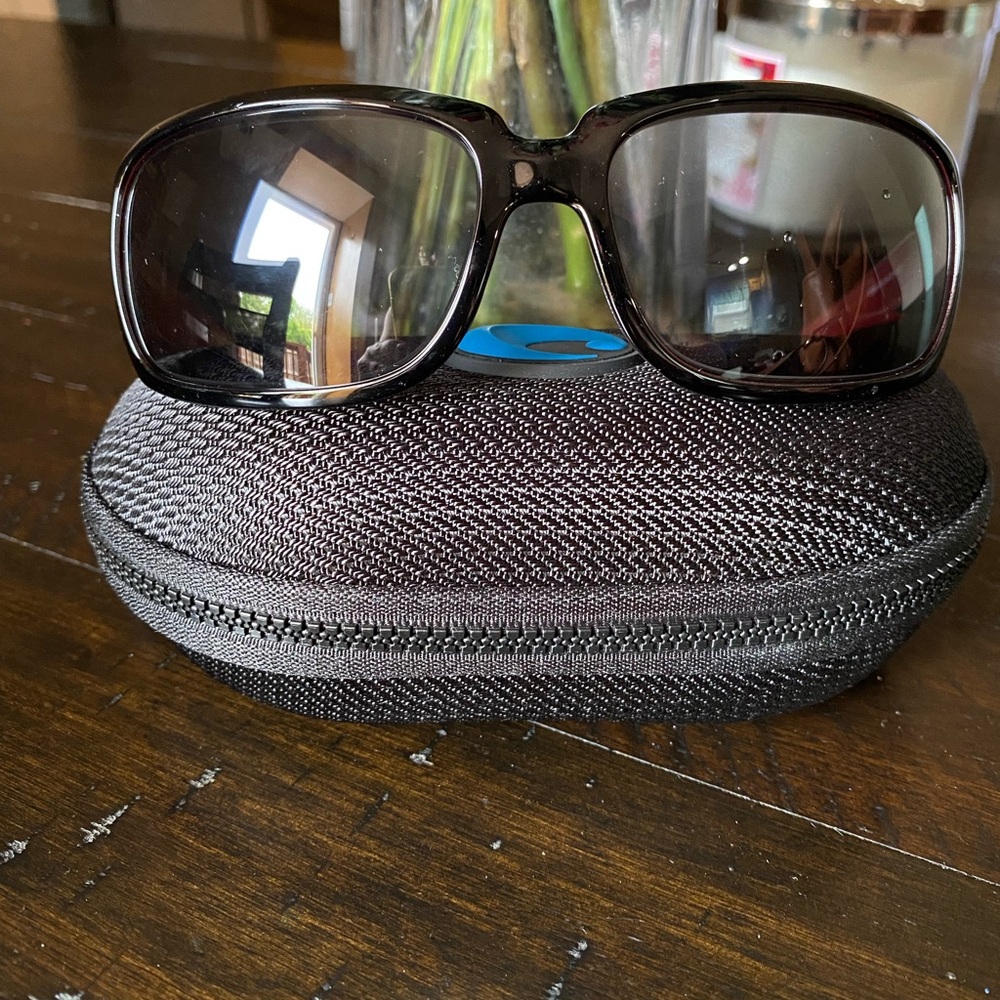 Womens Isabela Costa Sunglasses